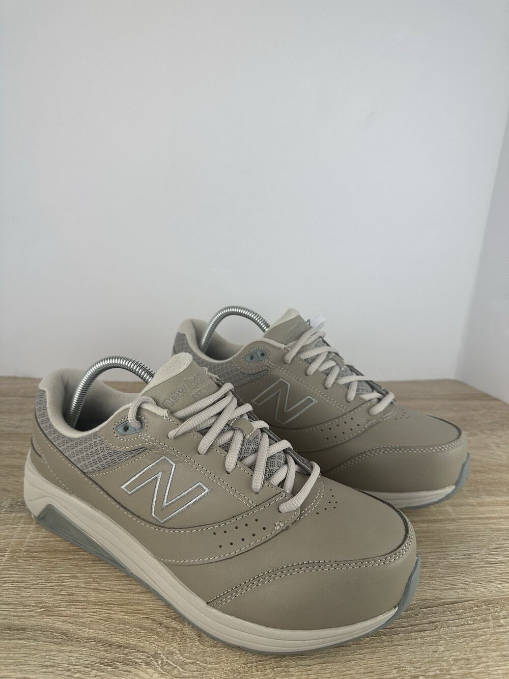 New Balance 928 V3 Womens 10 4E XX-Wide WW928GR3 Beige Walking Shoes
